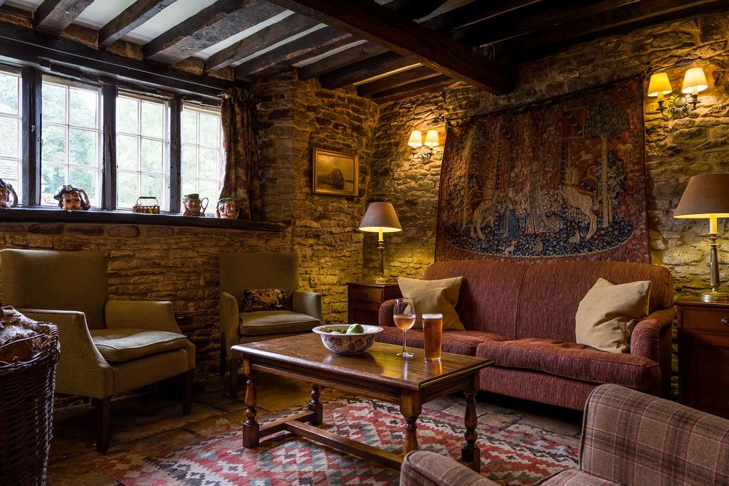 Old Swan Hotel Witney Kültér fotó